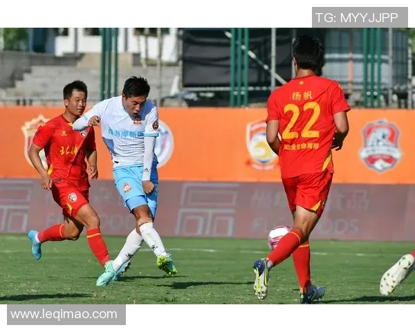 北京足球队在大师赛中的比赛经验与表现分析与点评