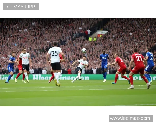 小孩心中的足球偶像那些曾经在绿茵场上闪耀的明星们